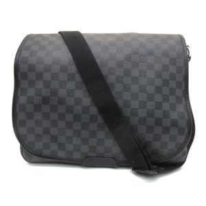 1 Louis Vuitton LV Daniel GM Shoulder Bag Damier Graphite Black