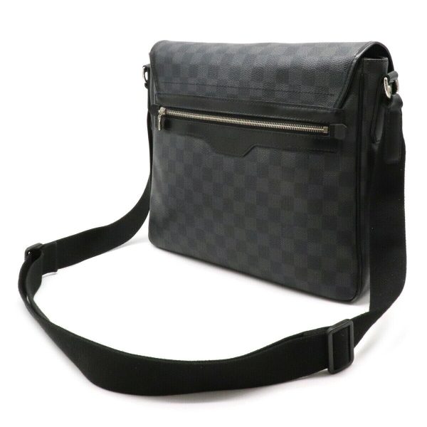 1 LOUIS VUITTON Damier Graffitt Daniel MM Shoulder Bag Messenger B