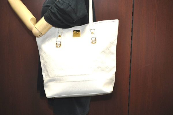 12 Louis Vuitton Monogram Empreinte Citadine PM Tote Bag White