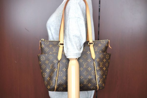 12 Louis Vuitton Monogram Totally PM Shoulder Tote Bag LV