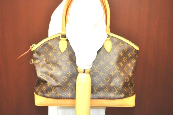 12 Louis Vuitton Monogram Lockit Horizontal Shoulder Bag