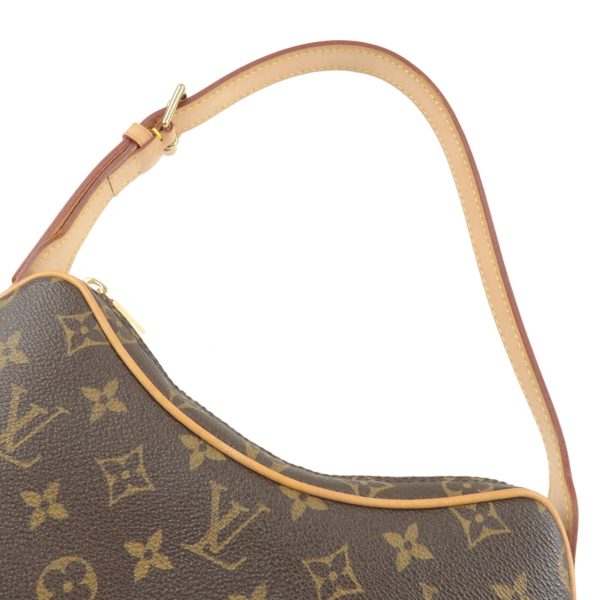 4 Louis Vuitton Monogram Pochette Croissant Shoulder Bag