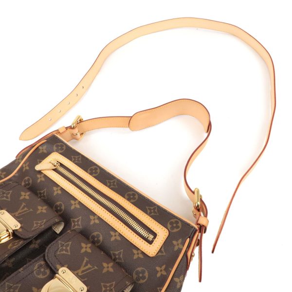 4 Louis Vuitton Monogram Hudson GM Shoulder Bag