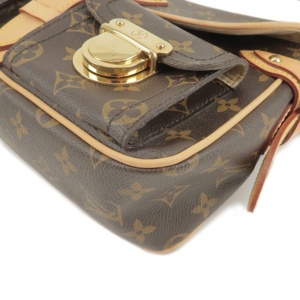 6 Louis Vuitton Monogram Hudson Shoulder Bag