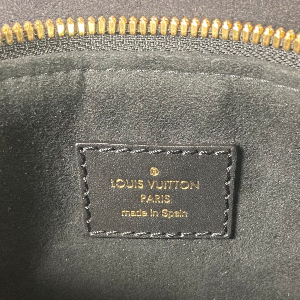 6 Louis Vuitton Soufflot NV BB Shoulder Bag Monogram canvas Brown