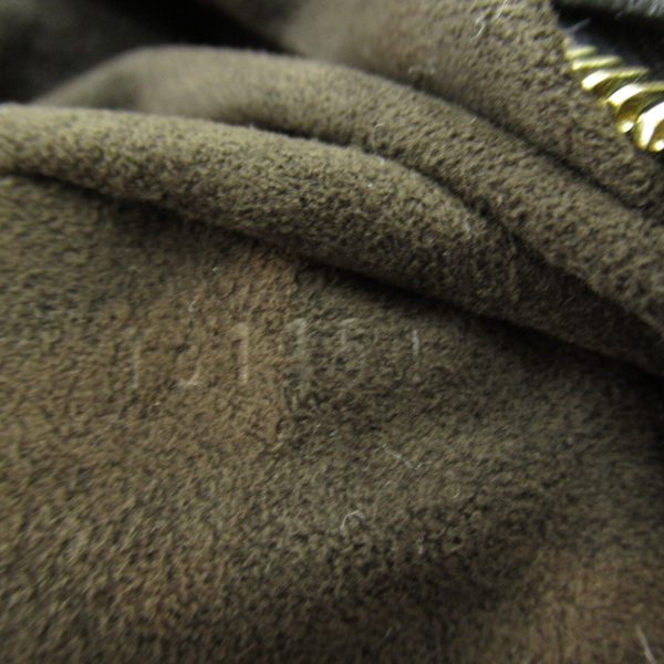 7 Louis Vuitton Mahina Xl Shoulder Bag Leather Noir