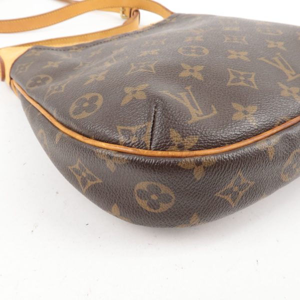 7 Louis Vuitton Monogram Odeon PM Shoulder Bag