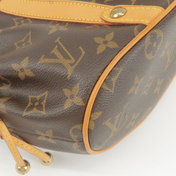 7 Louis Vuitton Monogram Theda GM Hand Bag