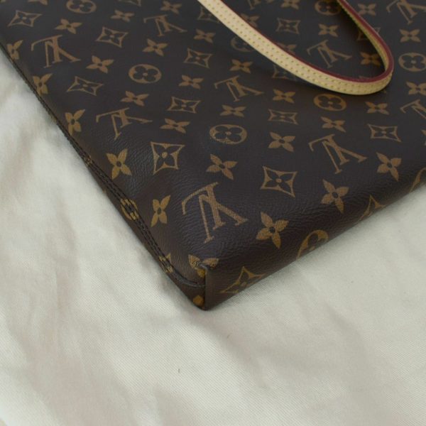 8 Louis Vuitton Carry It Monogram Canvas Shoulder Bag Brown