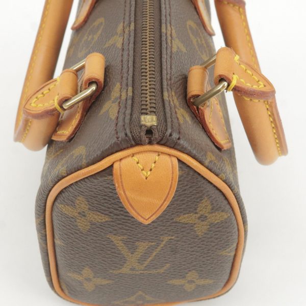 8 Louis Vuitton Monogram Mini Speedy Strap