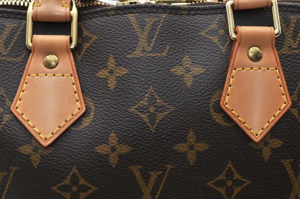 8 Louis Vuitton Monogram Alma Hand Bag