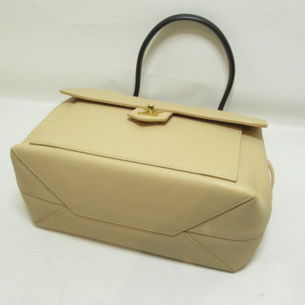 s l1600 2022 10 25T090134521 Louis Vuitton LockMe PM Empreinte Leather Shoulder Bag