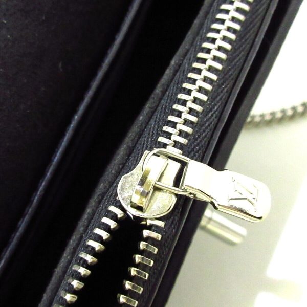 s l1600 9 LOUIS VUITTON Pochette LockMe Chain Noir Shoulder Bag