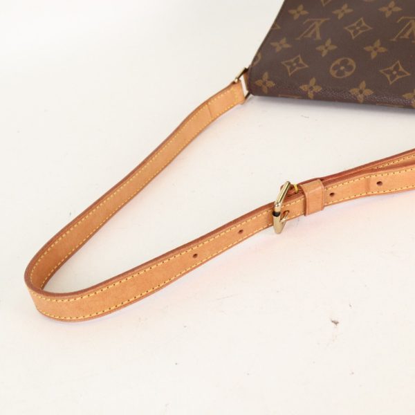 s l1600 9 Louis Vuitton Monogram Musette Tango Shoulder Bag