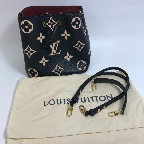 12 Louis Vuitton Neonoe Implant Leather Black Monogram MM Shoulder Bag