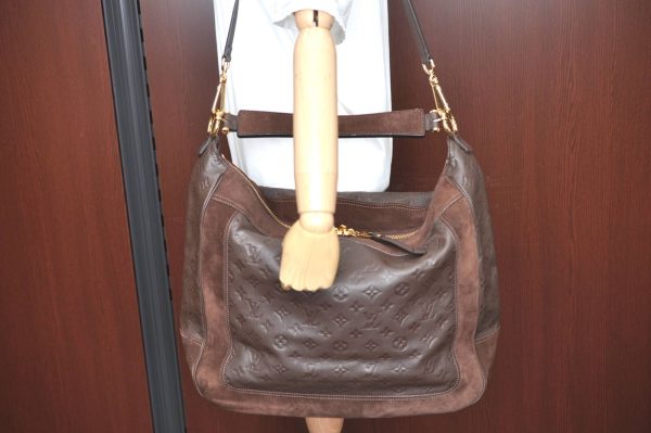 12 Louis Vuitton Monogram Empreinte Audacieuse GM Shoulder Bag Brown