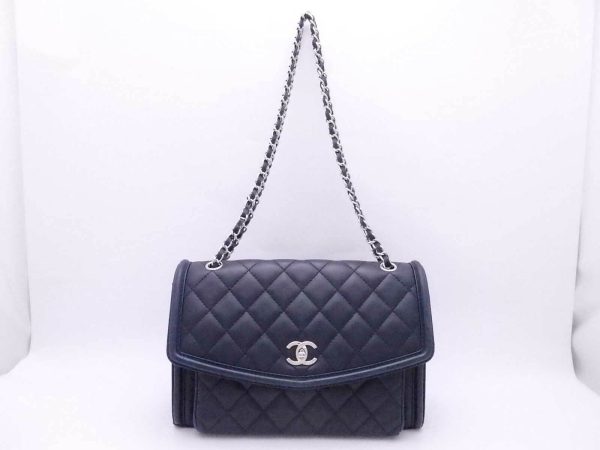 2 Chanel Matelasse Chain Shoulder Bag Navy Leather silvertone