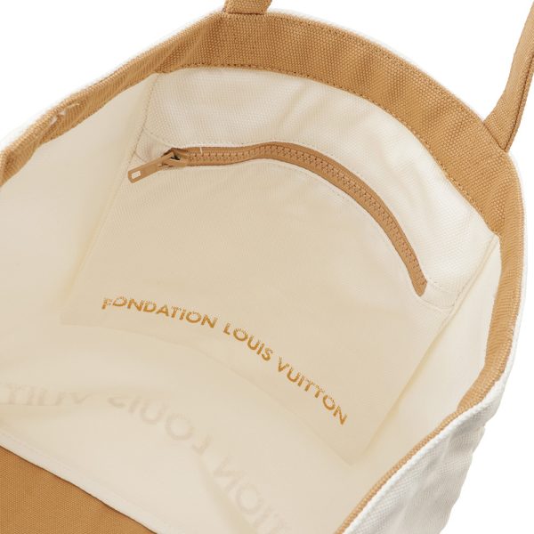 2 Louis Vuitton Foundation Museum Canvas Bag White