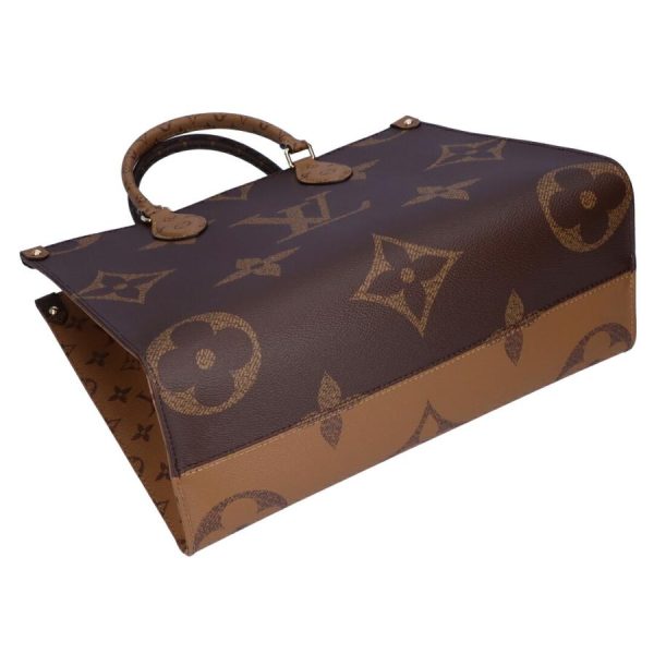 4 Louis Vuitton Monogram Giant On The Go MM