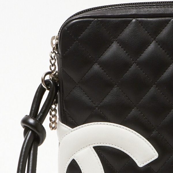 5 Chanel Medium Pochette Black Shoulder Bag