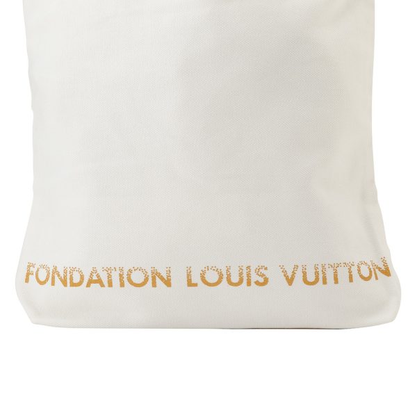 5 Louis Vuitton Foundation Museum Canvas Bag White