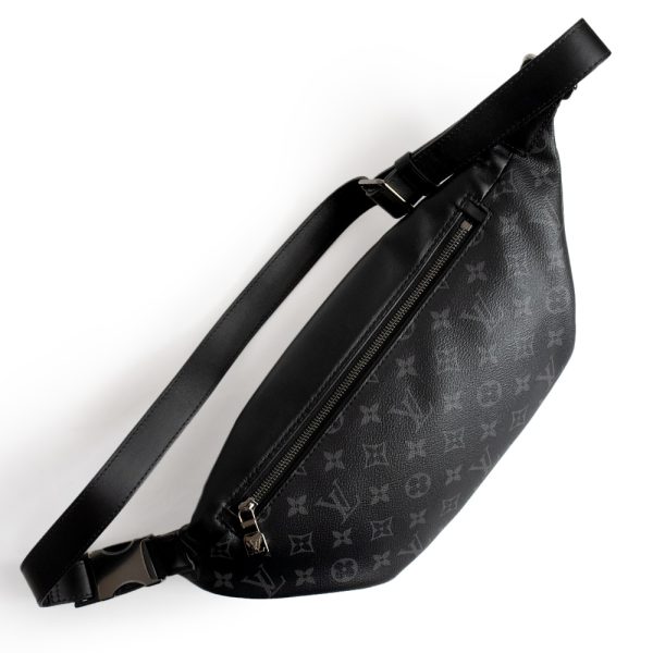 6 Louis Vuitton Monogram Eclipse Discovery Bum Bag Crossbody Bag Black