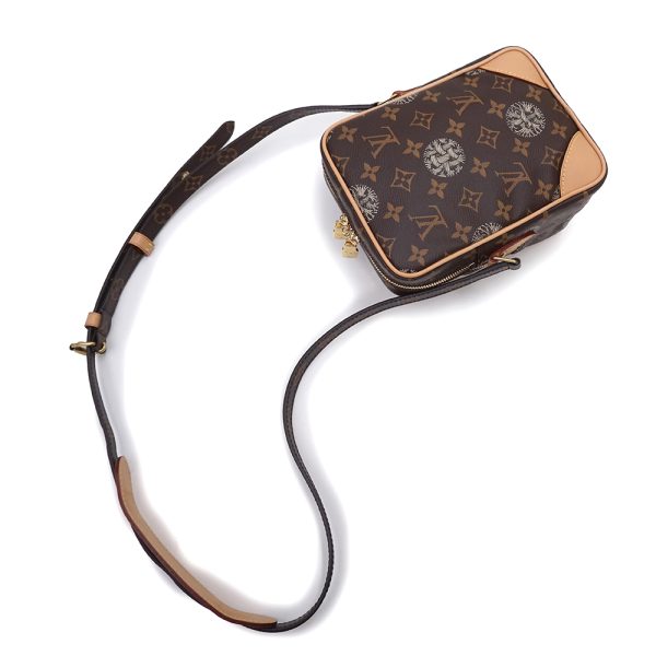 6 Louis Vuitton Monogram Amazon Christopher Crossbody Brown