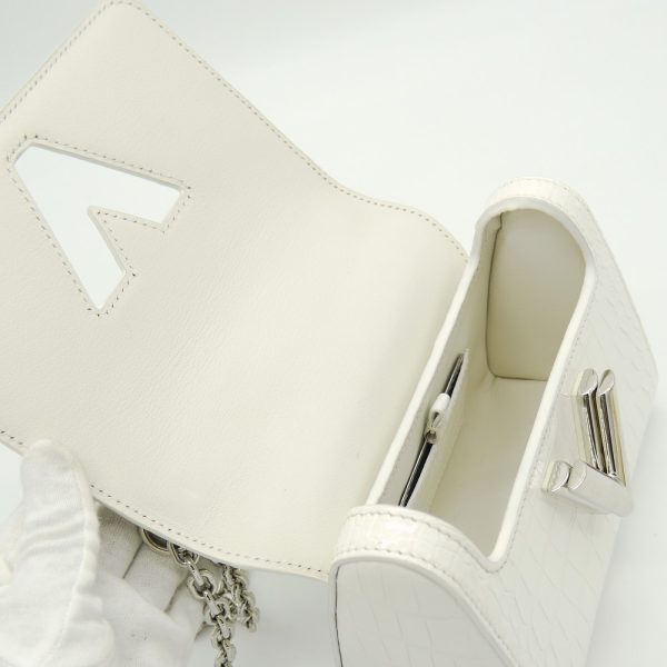 7 Louis Vuitton Twist PM Shoulder Bag White leather