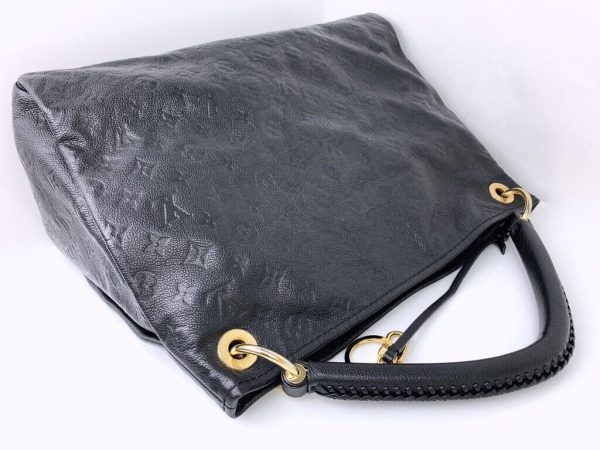 s l16004 Louis Vuitton Artsy MM Black Empreinte Leather Hobo Bag