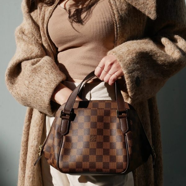 1 Louis Vuitton Belem PM Hand Bag Damier