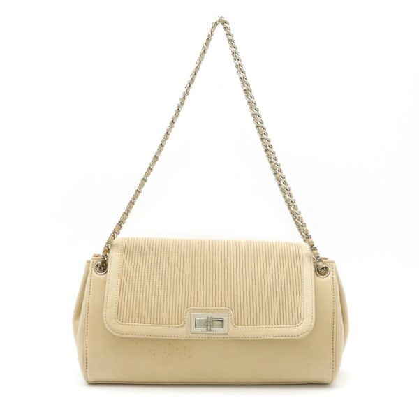 1 Chanel Silver Chain Shoulder Bag White