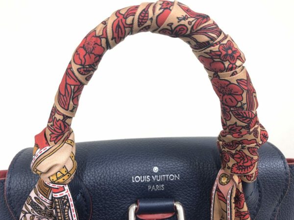 10 Louis Vuitton Lock Me Backpack Rucksack Leather Marine Rouge Bandeau BB