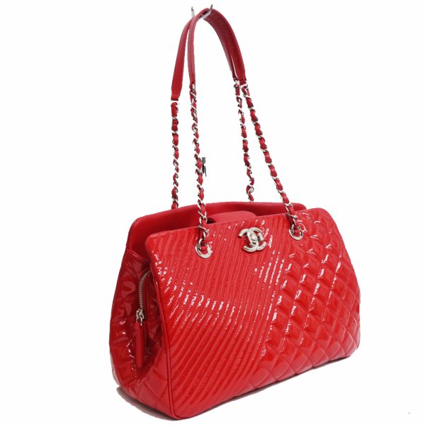 2 Chanel Matelasse Chain Shoulder Leather Red Tote