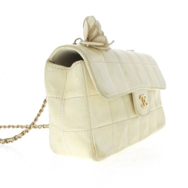 2 Chanel Gold Chain Shoulder Lambskin Mini Shoulder Bag White