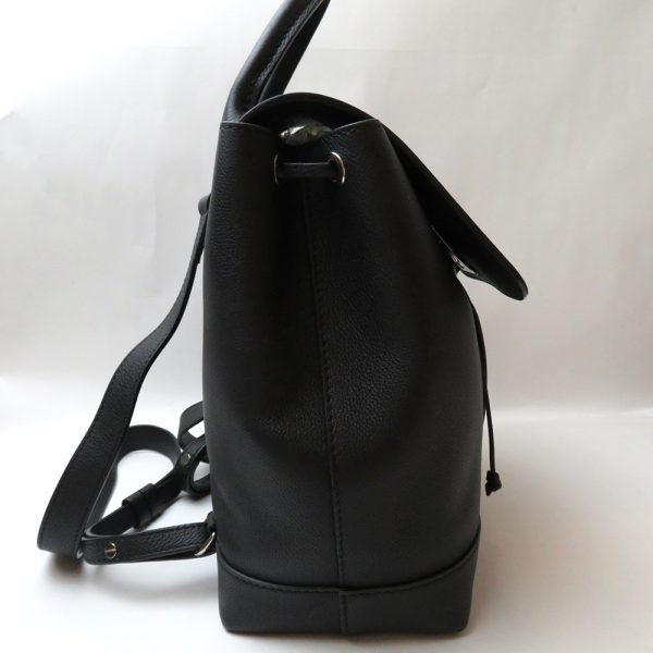 3 Louis Vuitton Lock Me Backpack Black Rucksack