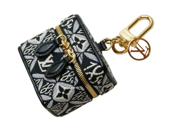 OLYMPUS DIGITAL CAMERA Louis Vuitton Vanity Bag Jacquard Charm Key Holder Key Ring Handbag