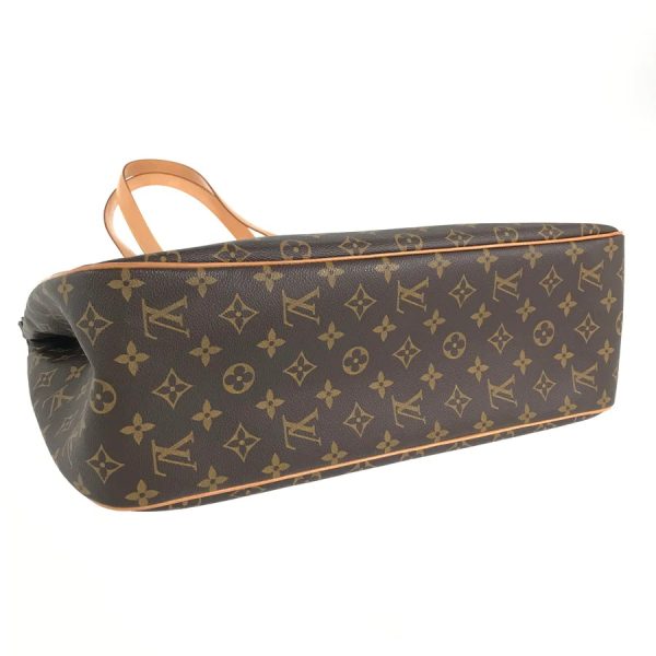 3 Louis Vuitton Parioli GM monogram canvas shoulder Bag