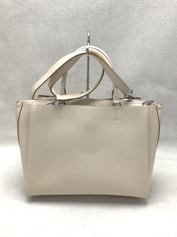 4 Louis Vuitton Lock Me Leather Ivory Shoulder Bag