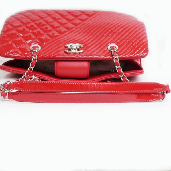 4 Chanel Matelasse Chain Shoulder Leather Red Tote