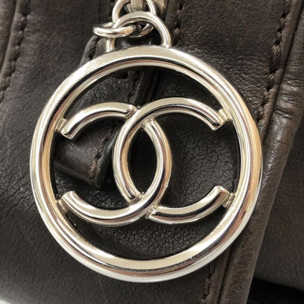 5 Chanel Metal Fittings Leather Brown Handbag