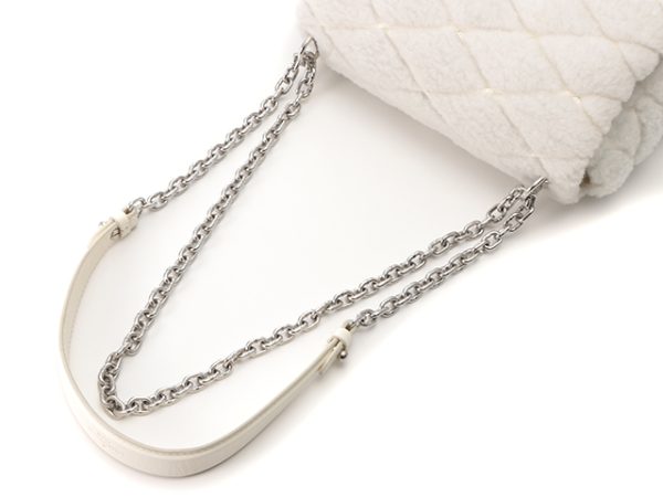 5 Louis Vuitton Twist Lock Fur Chain Shoulder Leather White Shoulder Bag