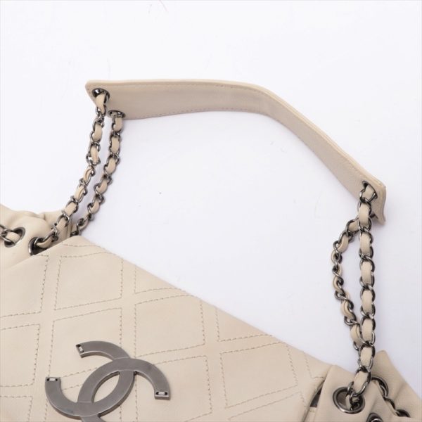 5 Chanel Silver Chain Shoulder Bag White