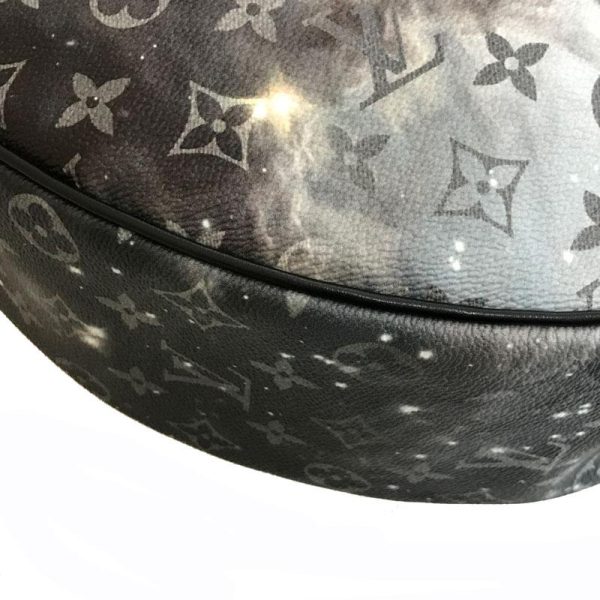 6 Louis Vuitton Galaxy Alpha Hobo Bumbag Body Bag Black