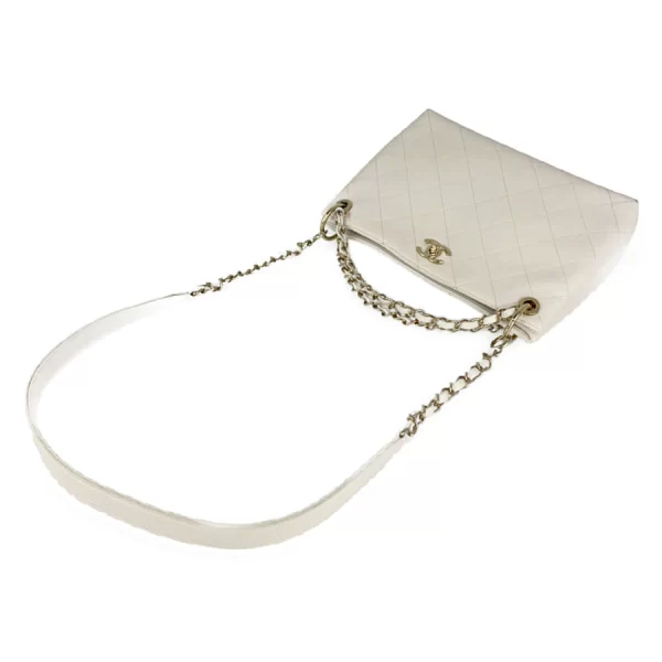 6 Chanel Matrasse Caviar Skin White Shoulder Bag