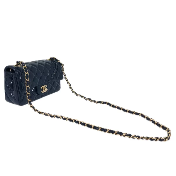 6 Chanel Chain Shoulder Bag Leather Blue