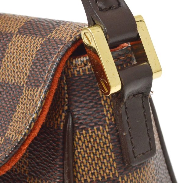 6 Louis Vuitton Recoleta Hand Bag Damier