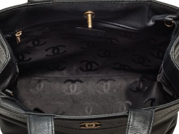 7 Chanel Gold Chain Lambskin Shoulder Bag Tote Black