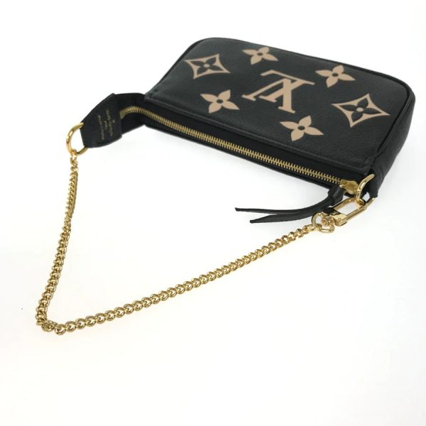 8 Louis Vuitton Mini Pochette accessories Empreinte Leather Pouch black