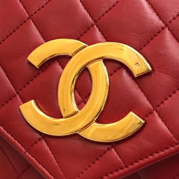 8 Chanel Matelasse Deca Coco Turn Lock Chain Leather Red Shoulder Bag