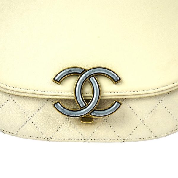 8 Chanel Matelasse Leather Beige 2way Shoulder Bag